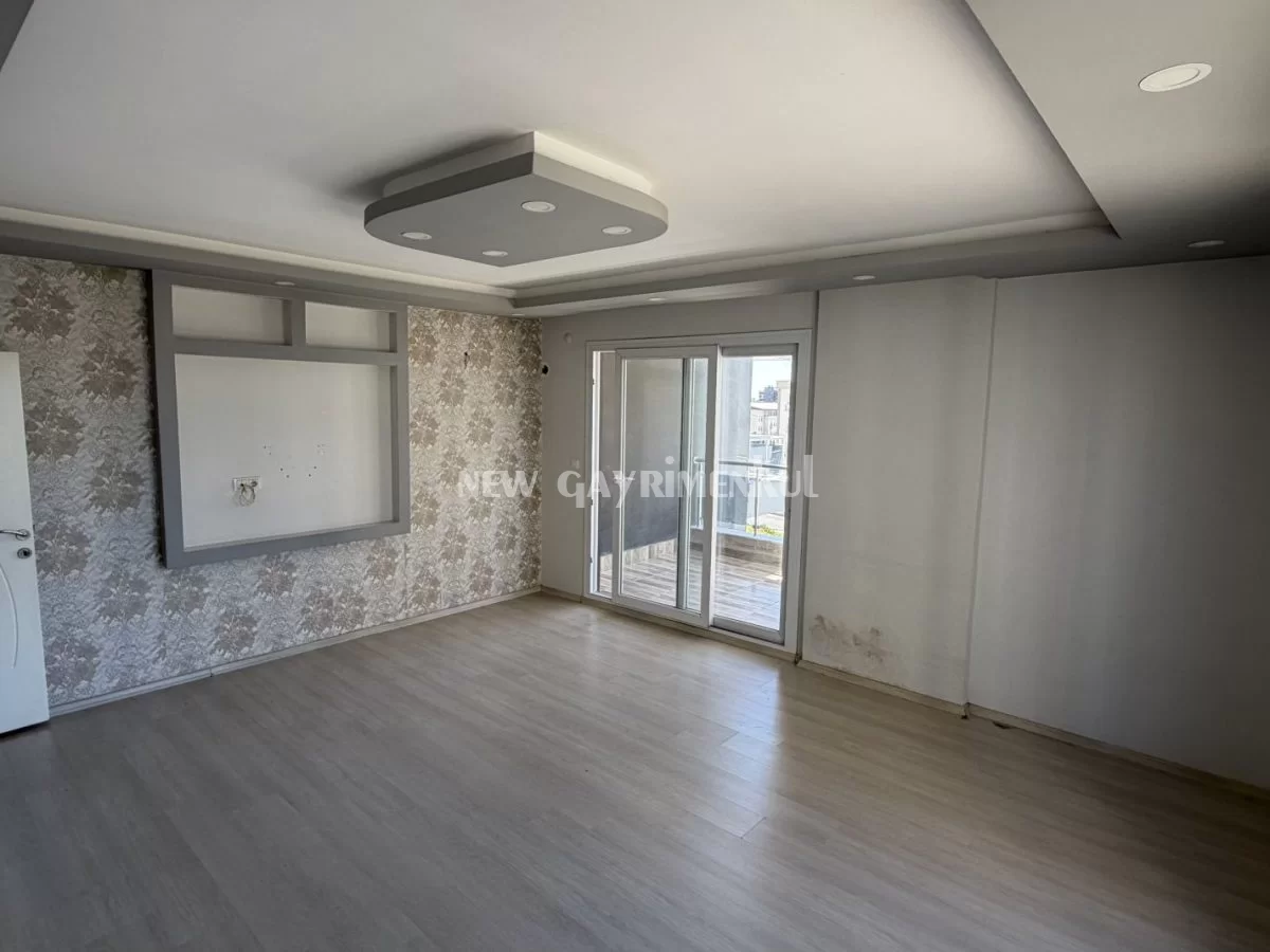 Alata’da Kiralık 2+1 Daire – Havuzlu – Bağımsız Mutfaklı