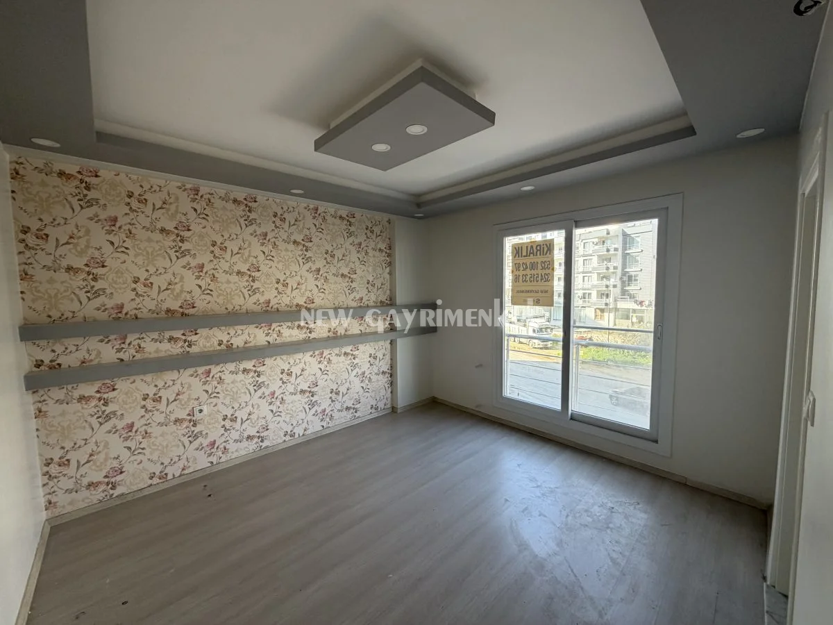 Alata’da Kiralık 2+1 Daire – Site İçerisinde – Havuzlu