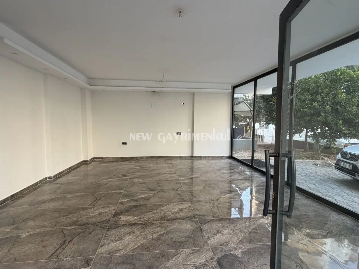 Alata’da Kiralık 65 m2 Dükkan – Depolu