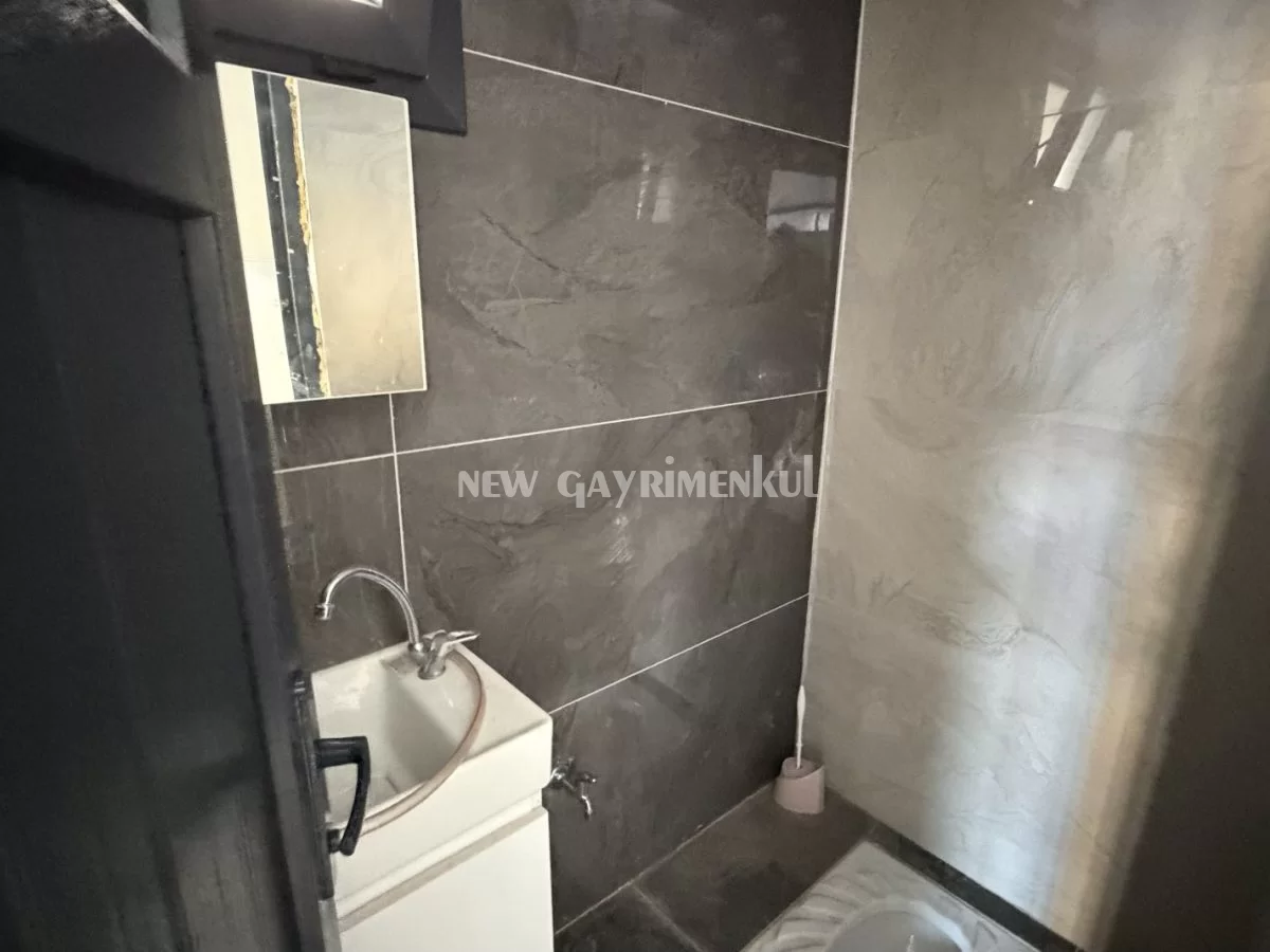 Alata’da Kiralık 65 m2 Dükkan – Depolu