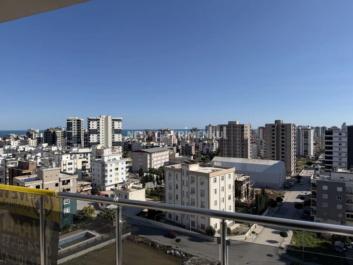 Alata’da Satılık 2+1 Daire – Site İçinde – Havuzlu