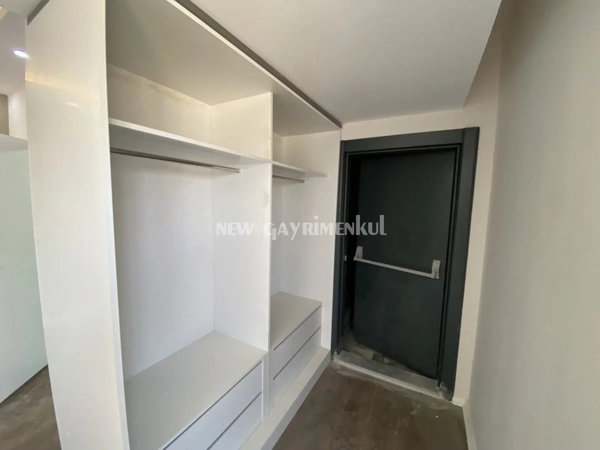 Alata’da Satılık 3+1 Daire – 165 m² – Yerden Isıtmalı – Bağımsız Mutfaklı