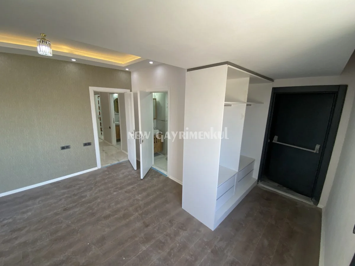 Alata’da Satılık 3+1 Daire – 165 m² – Yerden Isıtmalı – Bağımsız Mutfaklı