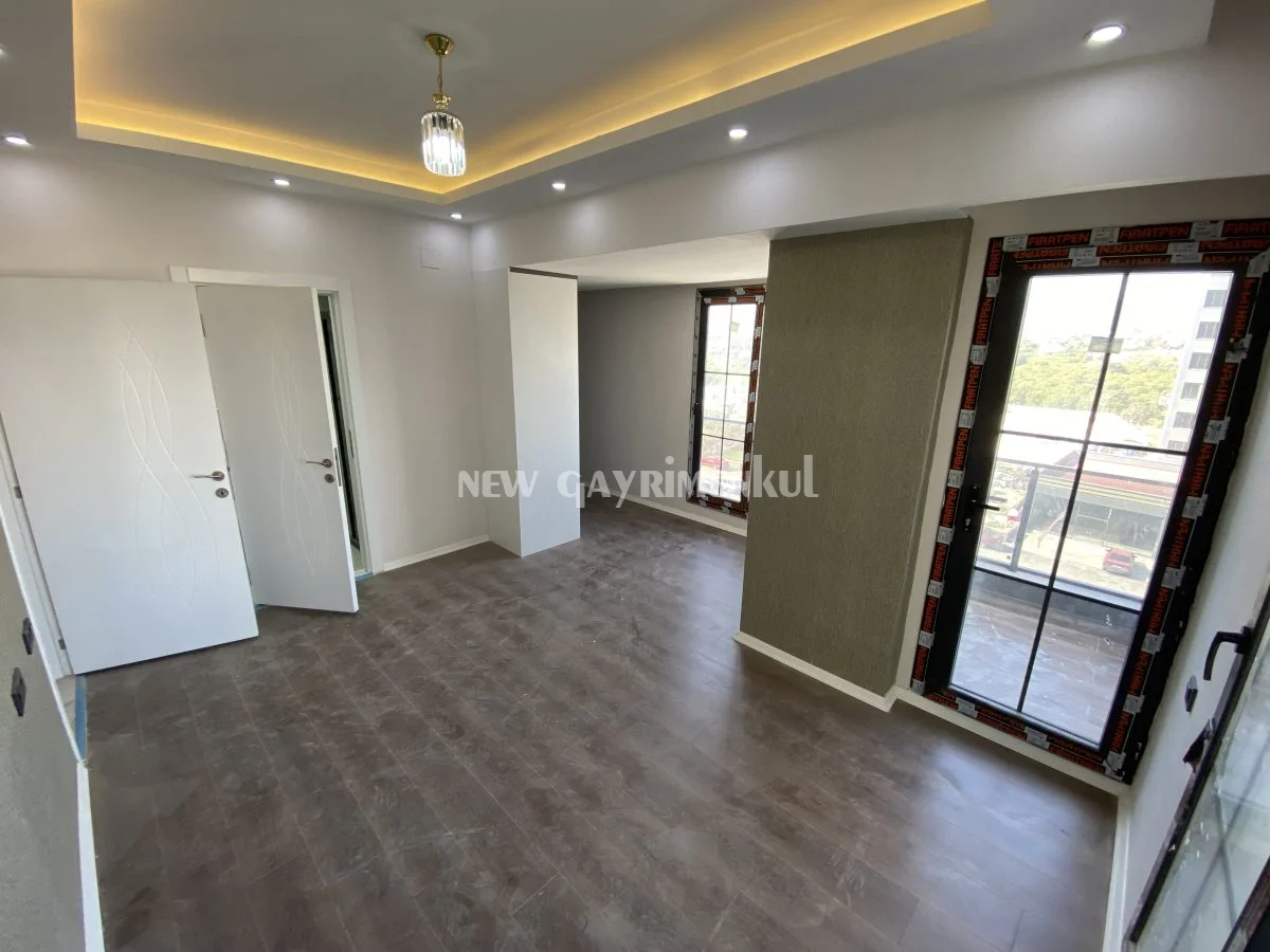 Alata’da Satılık 3+1 Daire – 165 m² – Yerden Isıtmalı – Bağımsız Mutfaklı