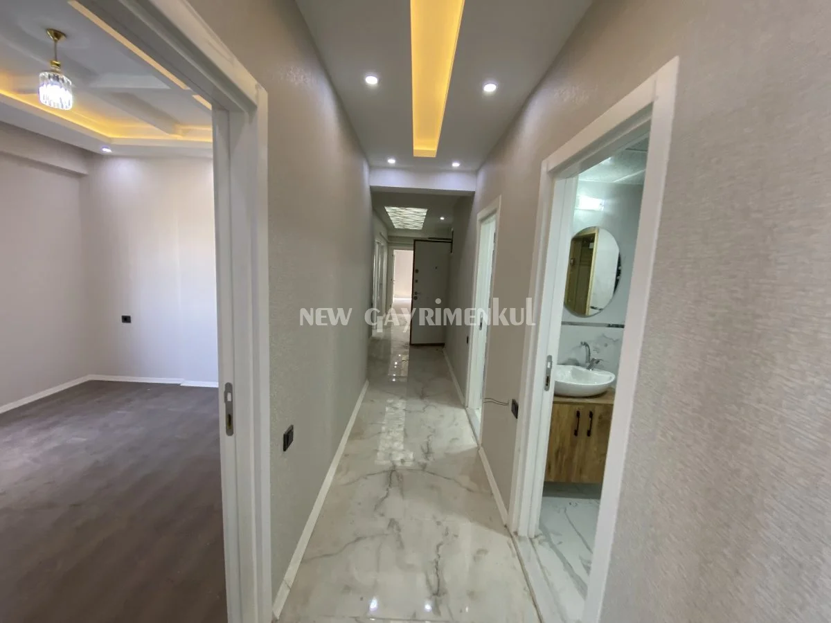 Alata’da Satılık 3+1 Daire – 165 m² – Yerden Isıtmalı – Bağımsız Mutfaklı