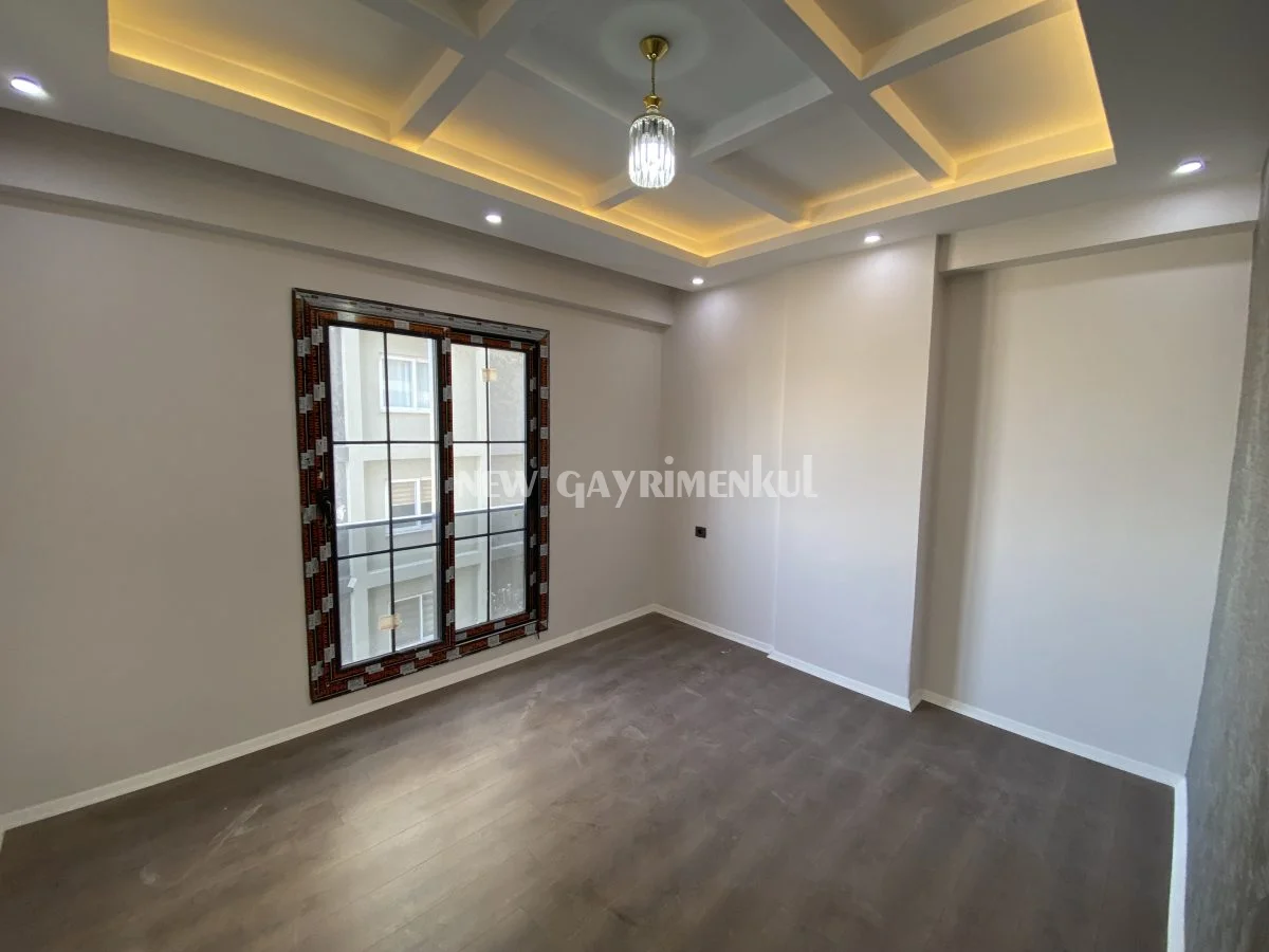 Alata’da Satılık 3+1 Daire – 165 m² – Yerden Isıtmalı – Bağımsız Mutfaklı