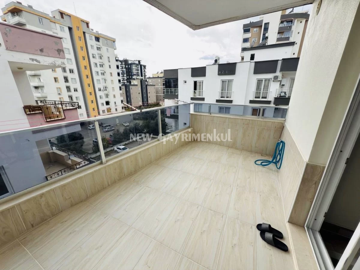 Alata’da Satılık 3+1 Daire – Bağımsız Mutfaklı – 160 m²