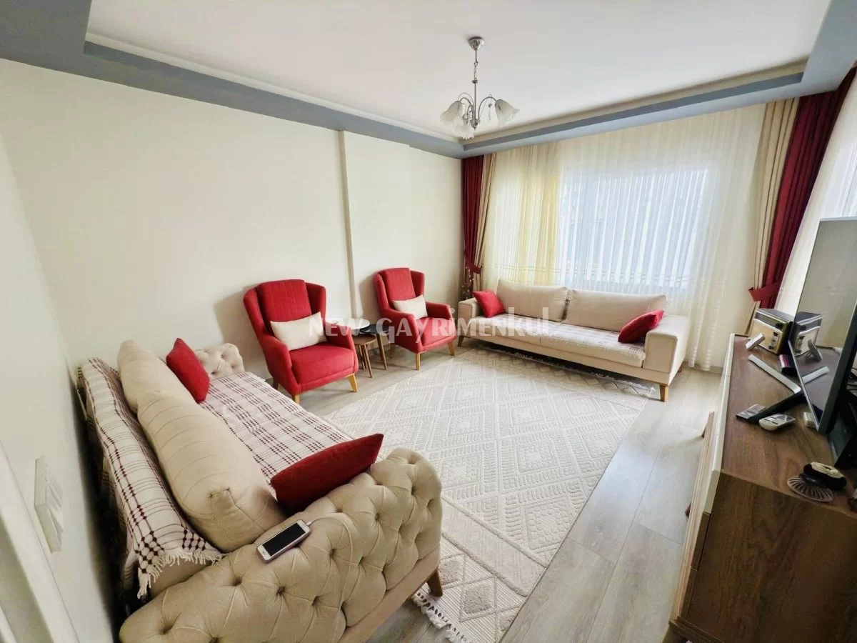 Alata’da Satılık 3+1 Daire – Bağımsız Mutfaklı – 160 m²