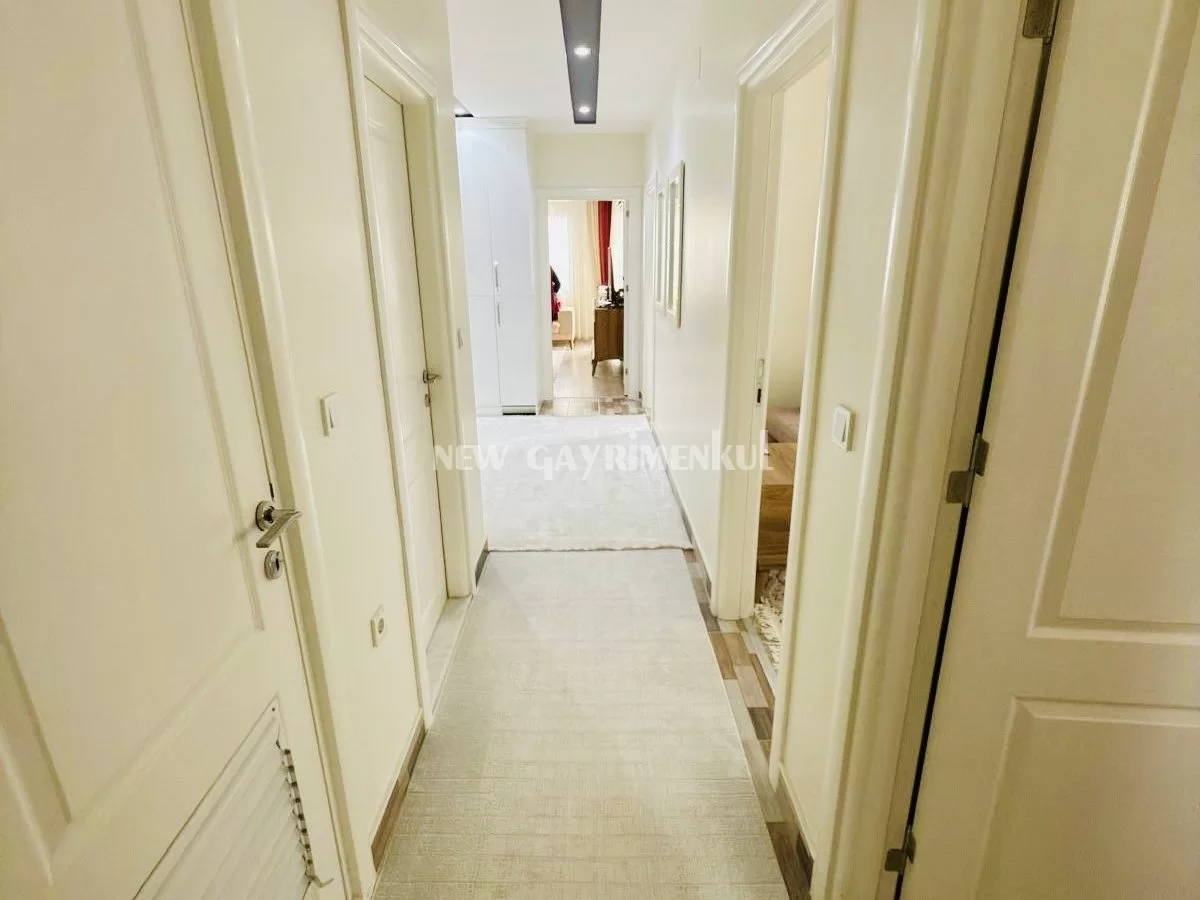 Alata’da Satılık 3+1 Daire – Bağımsız Mutfaklı – 160 m²