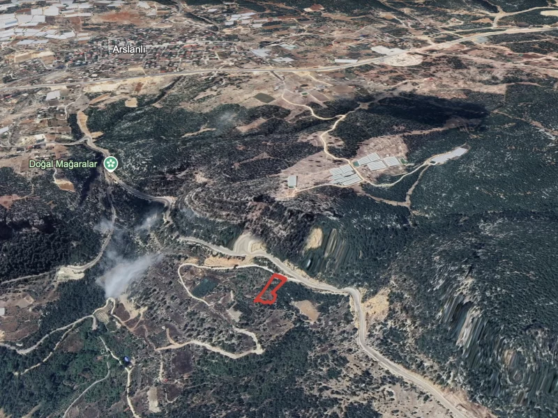 Arslanlı – Akkuyu Yaylasında Satılık 12.710 m² Müstakil Tapulu Arsa