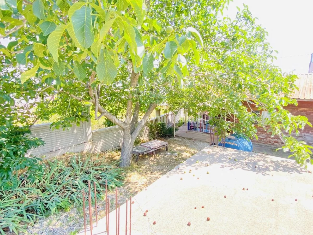 Aslanlı’da (Akkuyu) 1061 m² Satılık Arsa ve Müstakil Ev