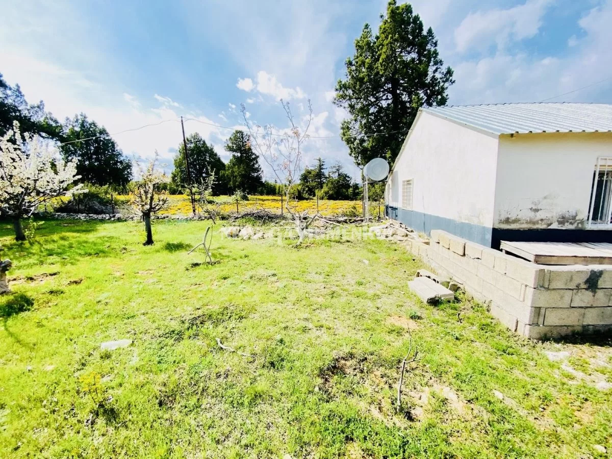 Avgadı’da (Aydınlar) 504 m² Acil Satılık Arsa ve Müstakil Ev