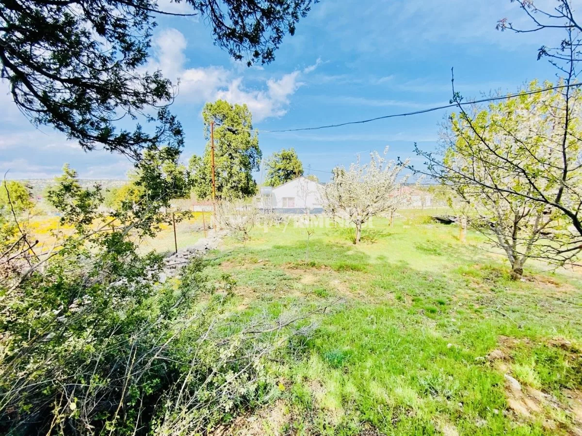 Avgadı’da (Aydınlar) 504 m² Acil Satılık Arsa ve Müstakil Ev