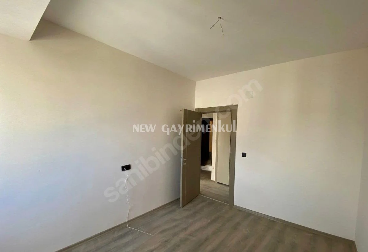 Ayaş’ta Satılık 2+1 Satılık – 125 m² – Site İçerisinde – Havuzlu