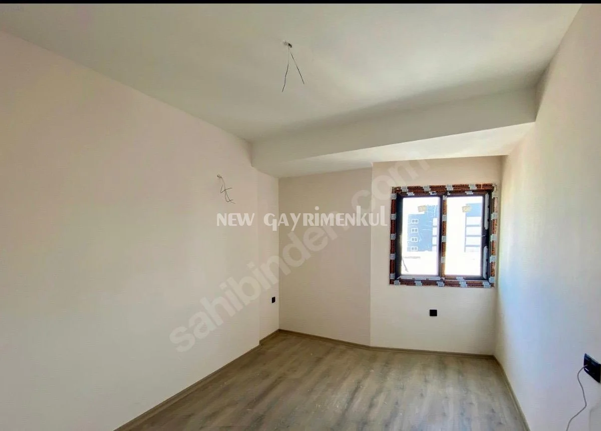 Ayaş’ta Satılık 2+1 Satılık – 125 m² – Site İçerisinde – Havuzlu
