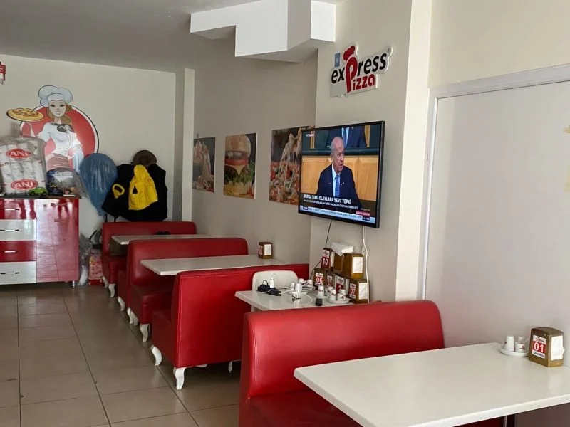 Erdemli Akdeniz’de  Devren Kiralık 70 m² İşyeri –  Pizza & Restoran İşletmesi