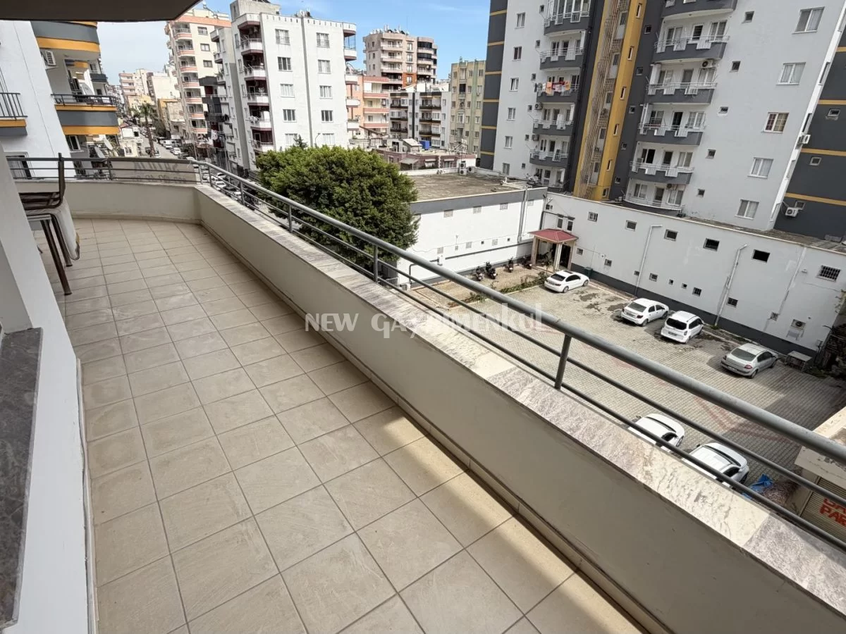 Erdemli Merkez Satılık 3+1 Daire | 180 m² Geniş, Merkezi Konum