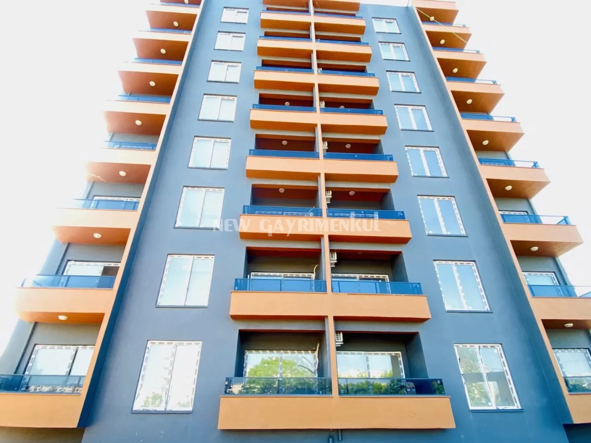 Limonlu’da Satılık 1+1 Daire – Plaja 300m, Havuzlu Site, Kaçırılmayacak Fırsat