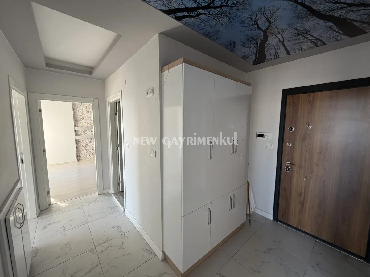 Yukarı Alata’da Kiralık 2+1 Daire – Site İçerisinde – Havuzlu